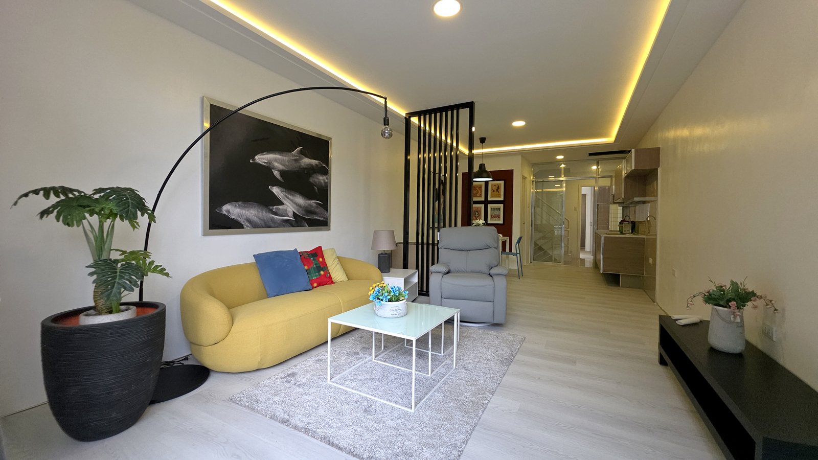 🏡 3-STOREY MODERN TOWNHOUSE in Visayas Ave. Quezon City